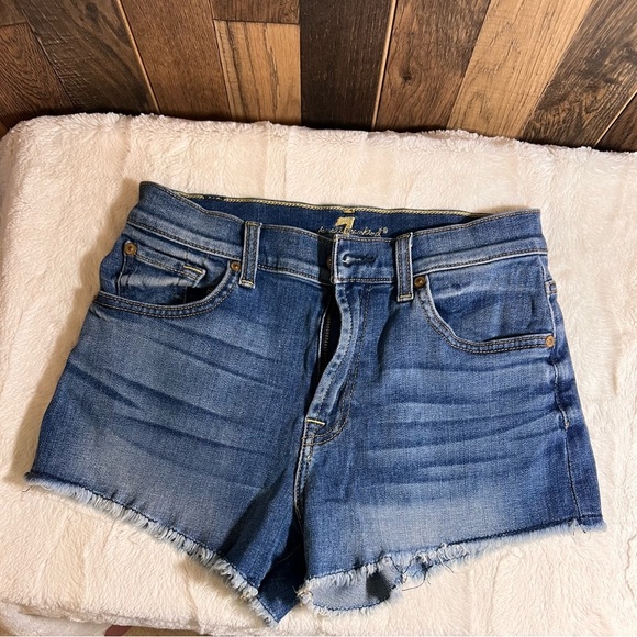 Pre-loved 7 For All Mankind Cutoff Denim Shorts 24 - Picture 1 of 5